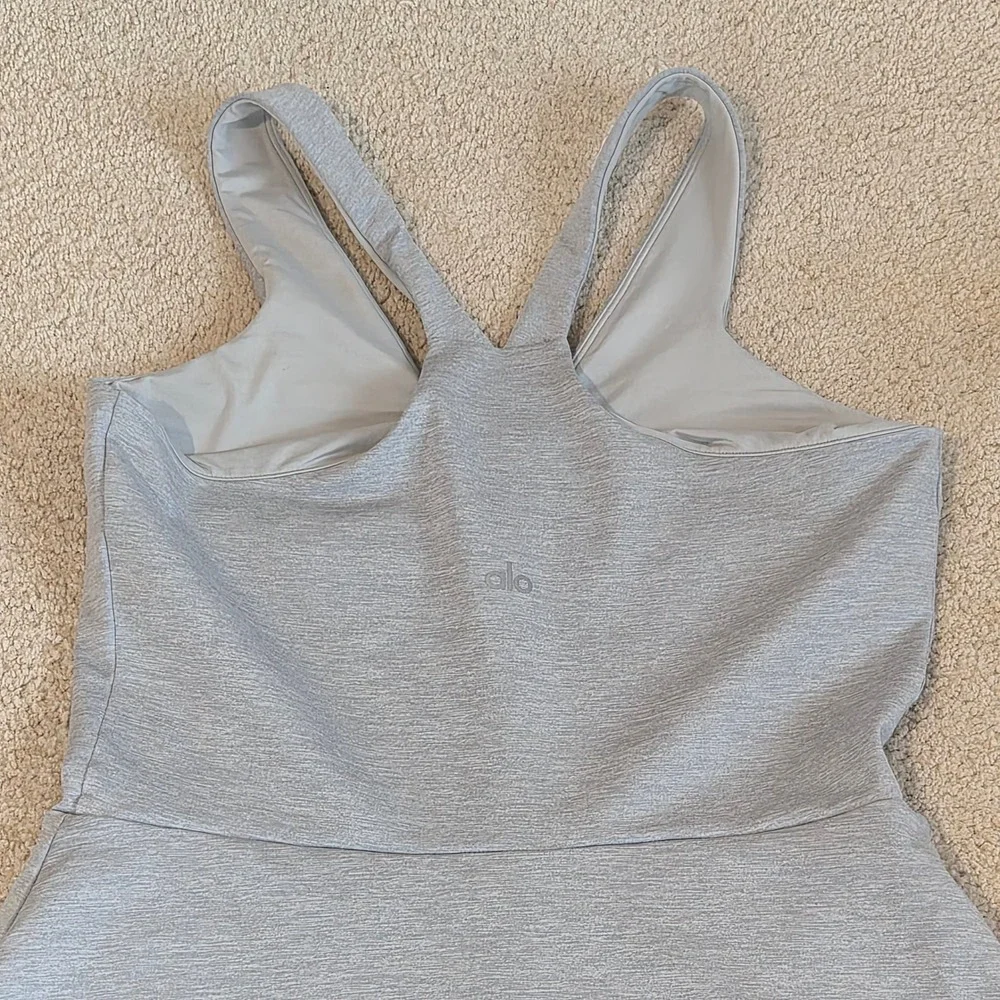 Alo Yoga Alosoft Courtside Tenniscore Dress Skort Grey V-Neck Activewear Large